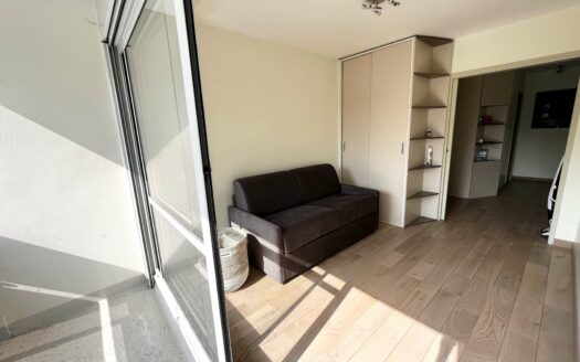 LOUE: BORDEAUX CAUDERAN